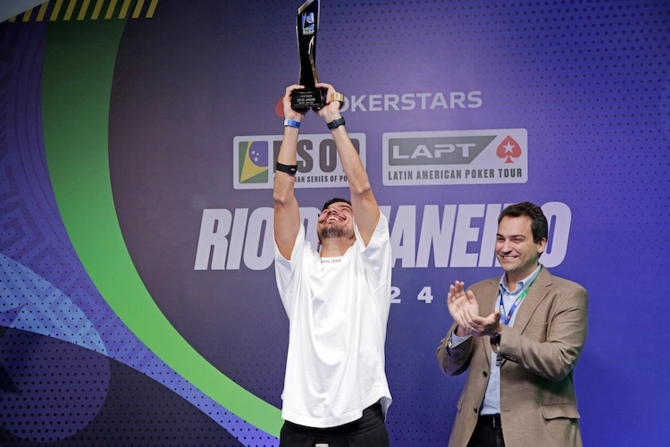 Marcelo Medeiros Comemora